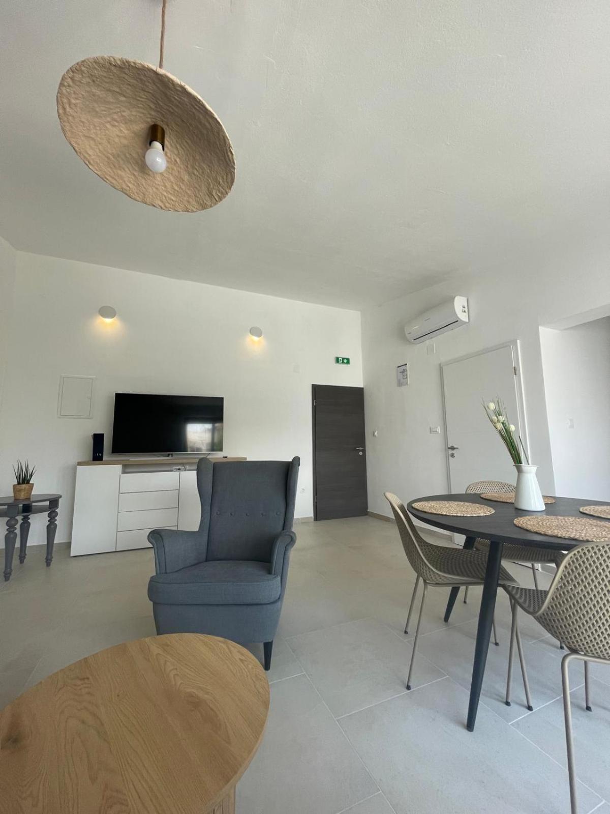 Apartments Ula Vodice Exterior photo